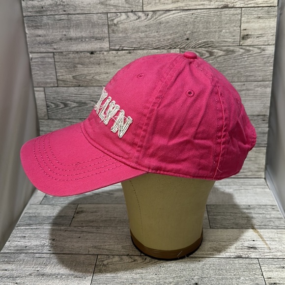 Brooklyn women’s pink distressed baseball hat - Picture 3 of 6